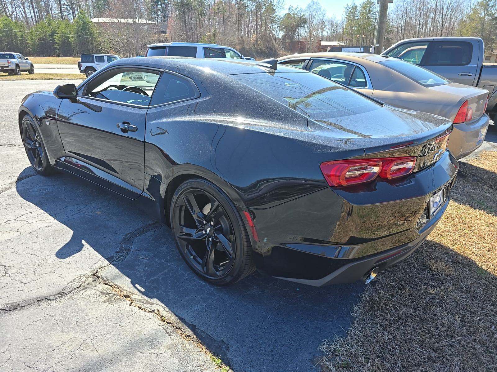 2019 Chevrolet Camaro 1LT RWD