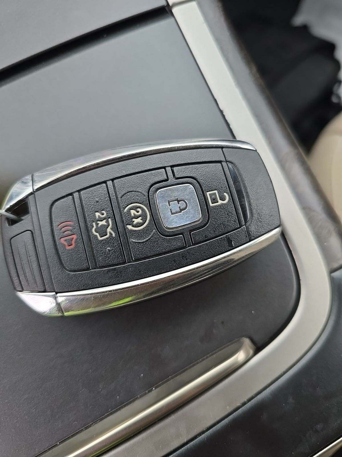 2019 Lincoln Nautilus Reserve AWD