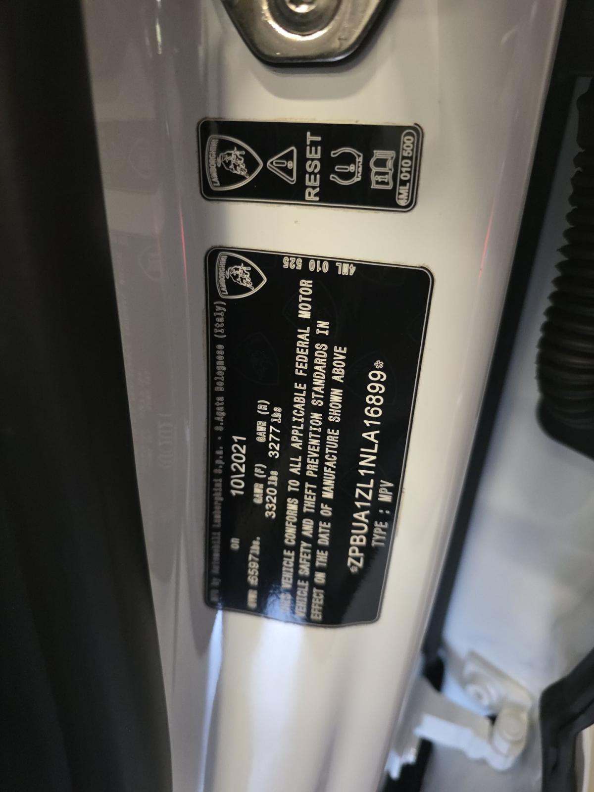 2022 Lamborghini Urus Base AWD