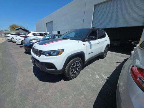 JEEP TRAILHAWK - 1