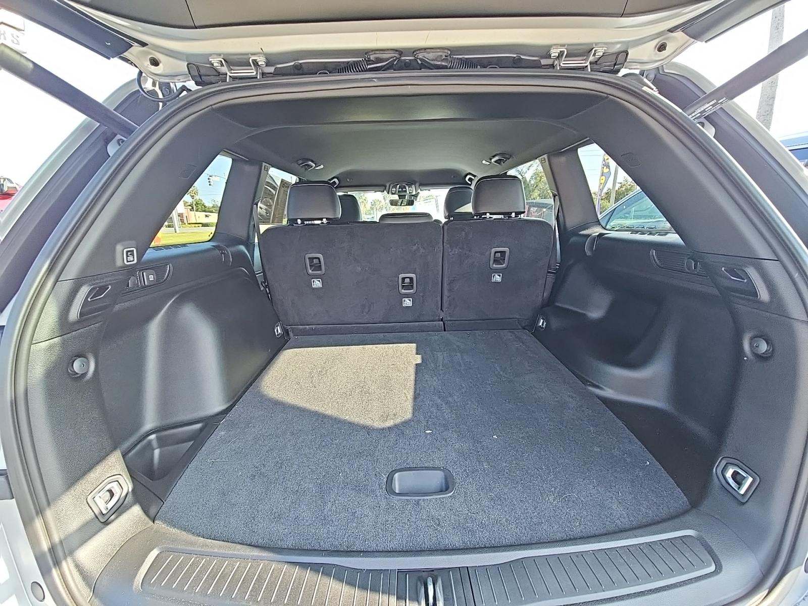 2025 Jeep Grand Cherokee Altitude RWD