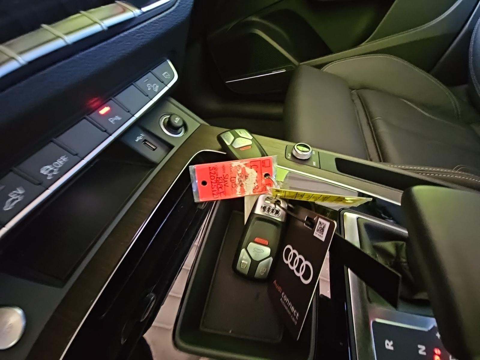 2025 Audi Q5 e Plug-In Hybrid S line Premium Plus AWD