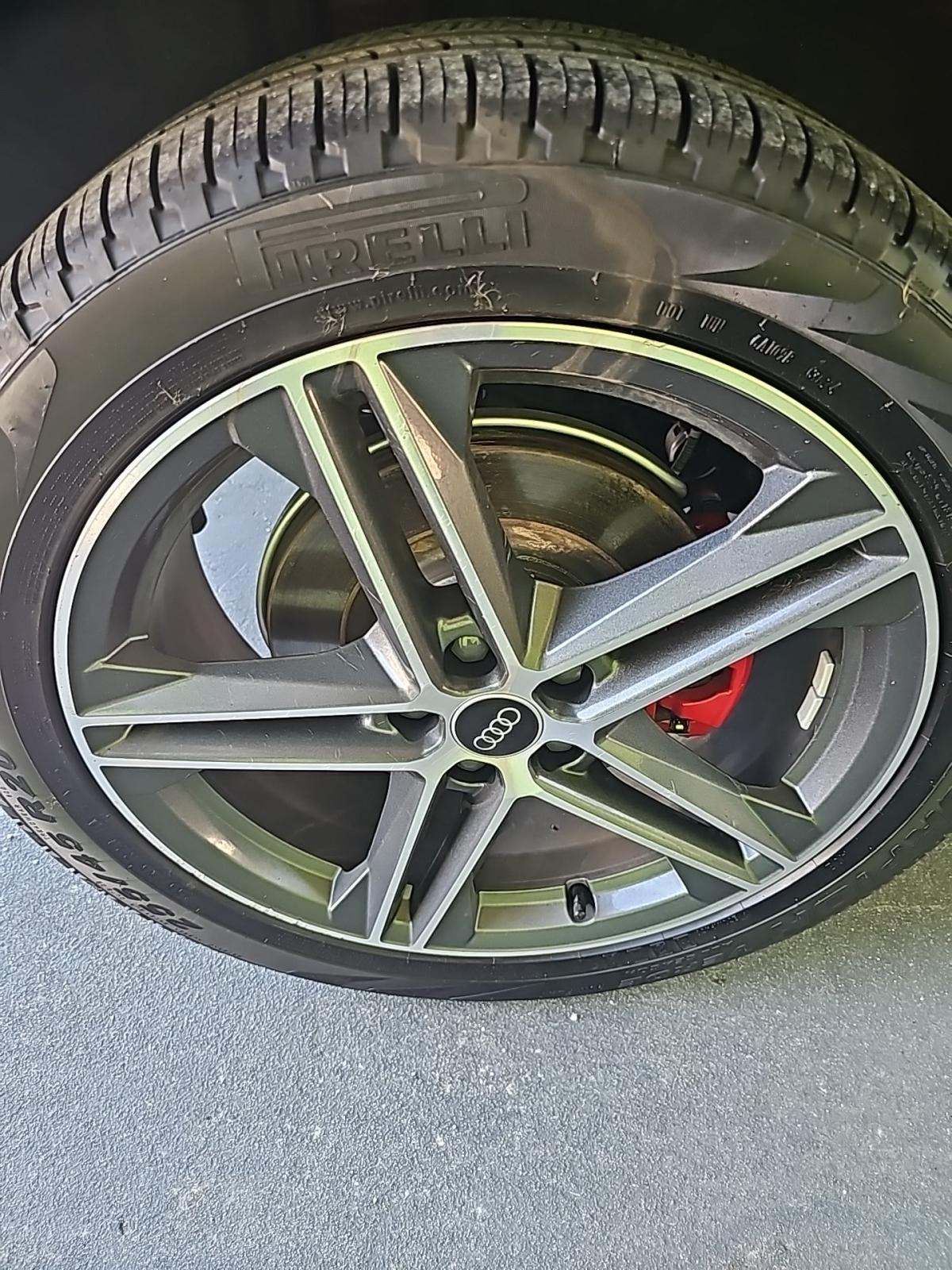 2025 Audi Q5 e Plug-In Hybrid S line Premium Plus AWD