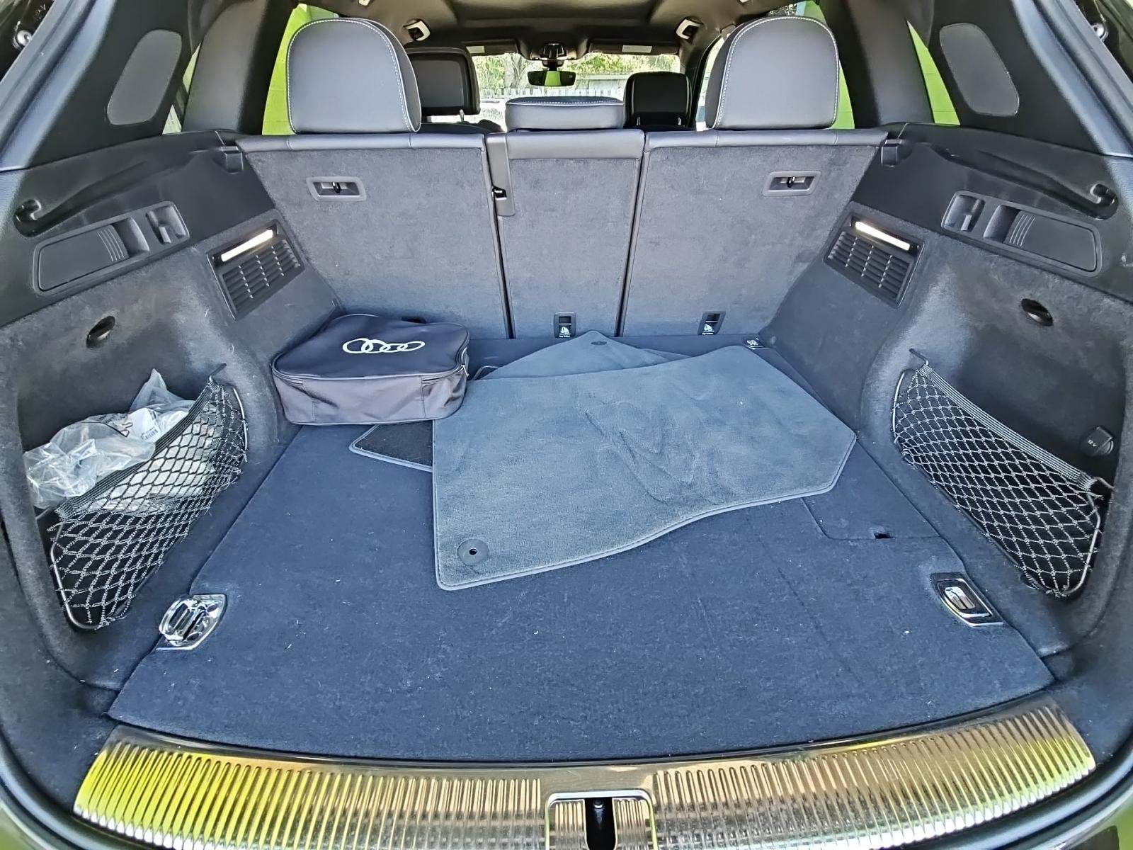 2025 Audi Q5 e Plug-In Hybrid S line Premium Plus AWD