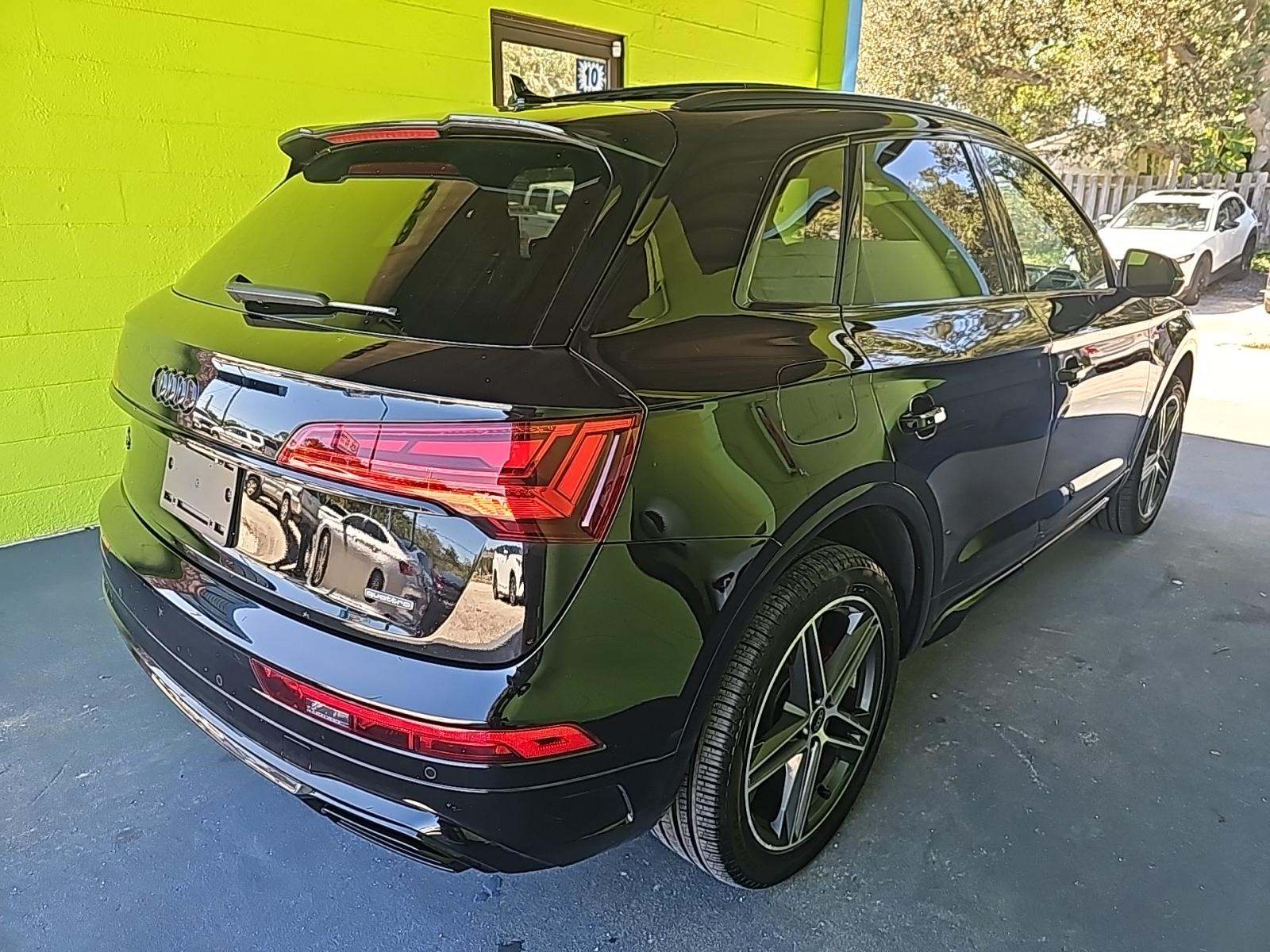 2025 Audi Q5 e Plug-In Hybrid S line Premium Plus AWD