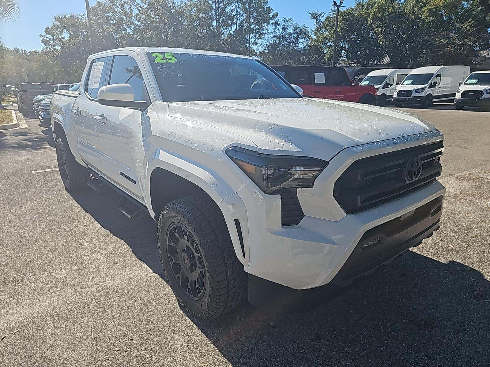 2025 Toyota Tacoma SR5 AWD