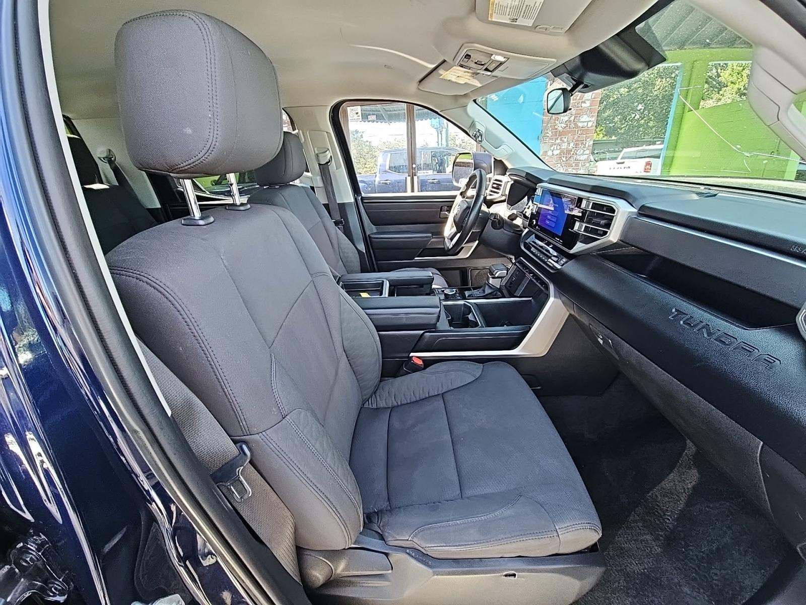 2022 Toyota Tundra SR5 AWD