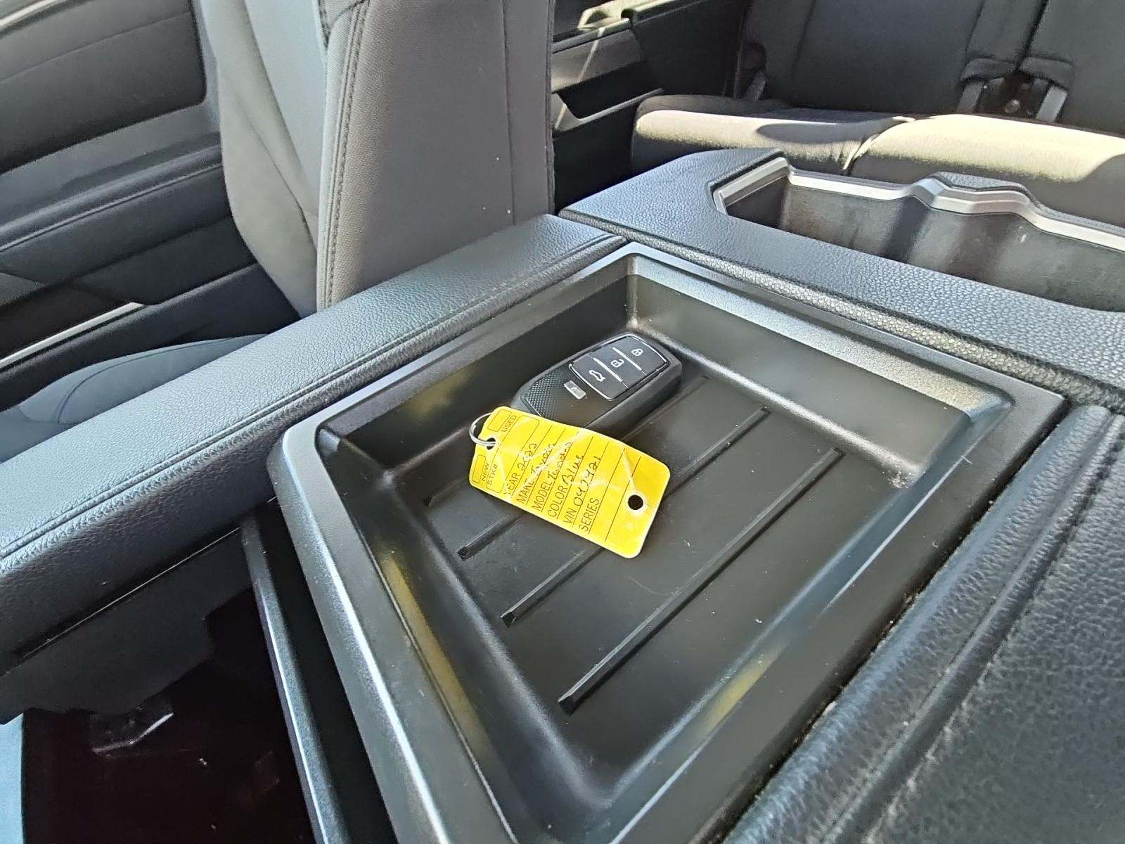 2022 Toyota Tundra SR5 AWD