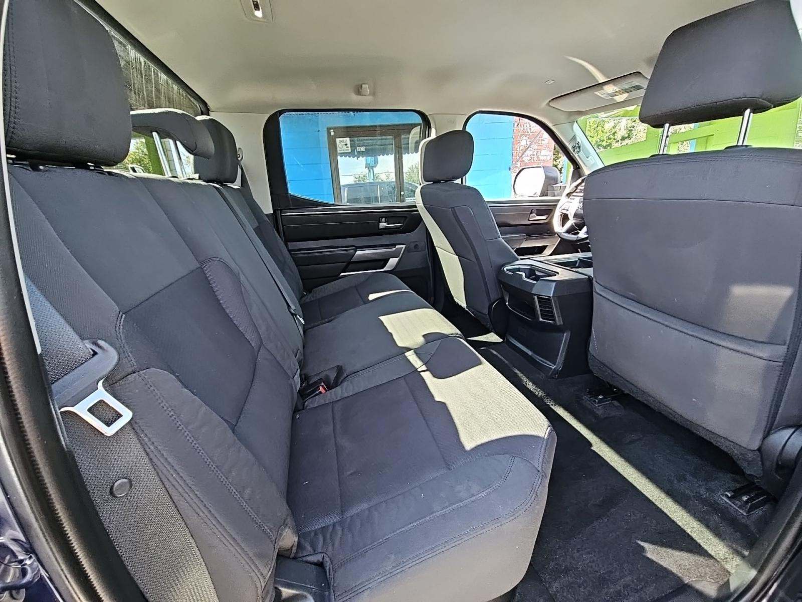 2022 Toyota Tundra SR5 AWD