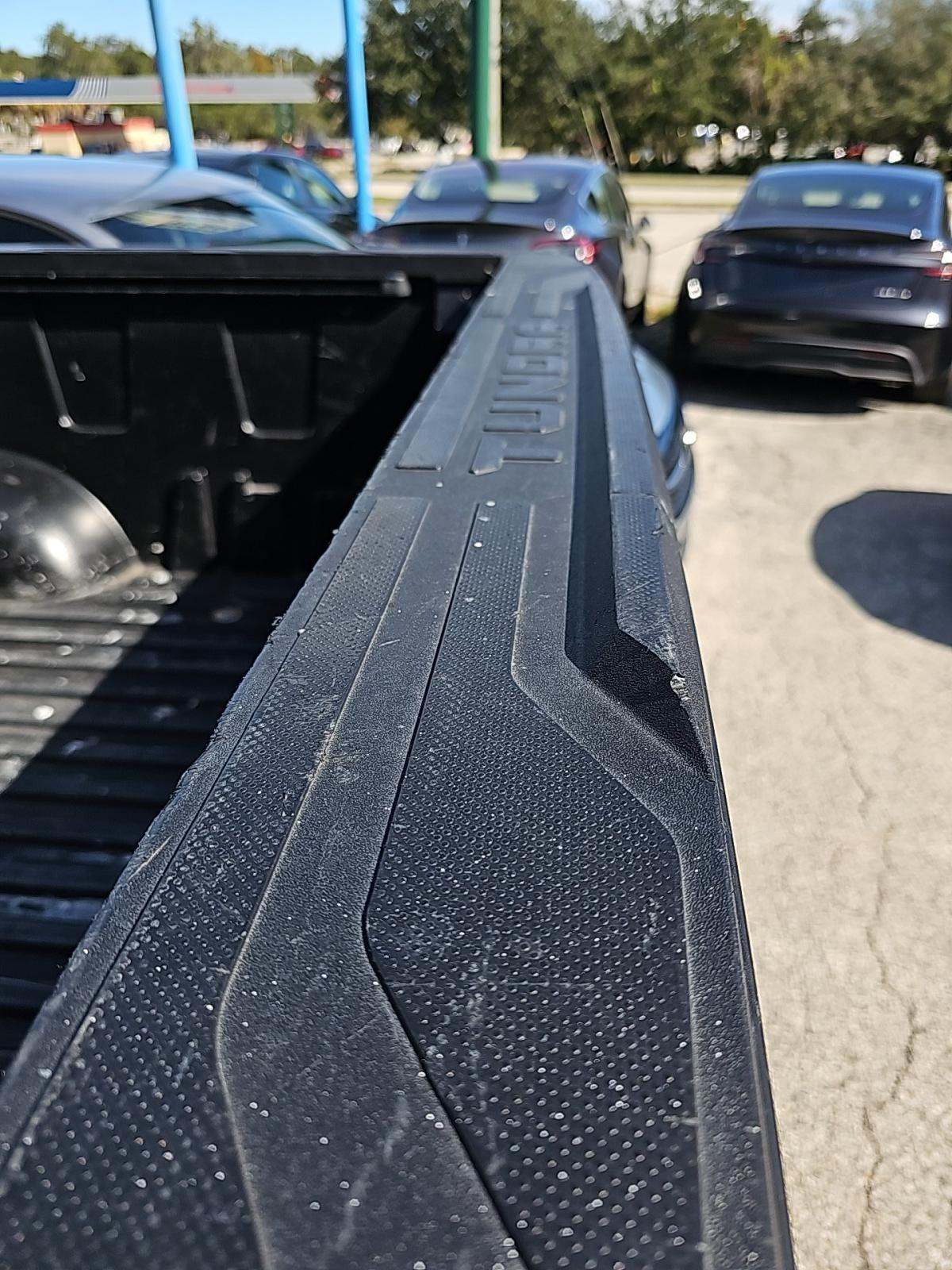 2022 Toyota Tundra SR5 AWD