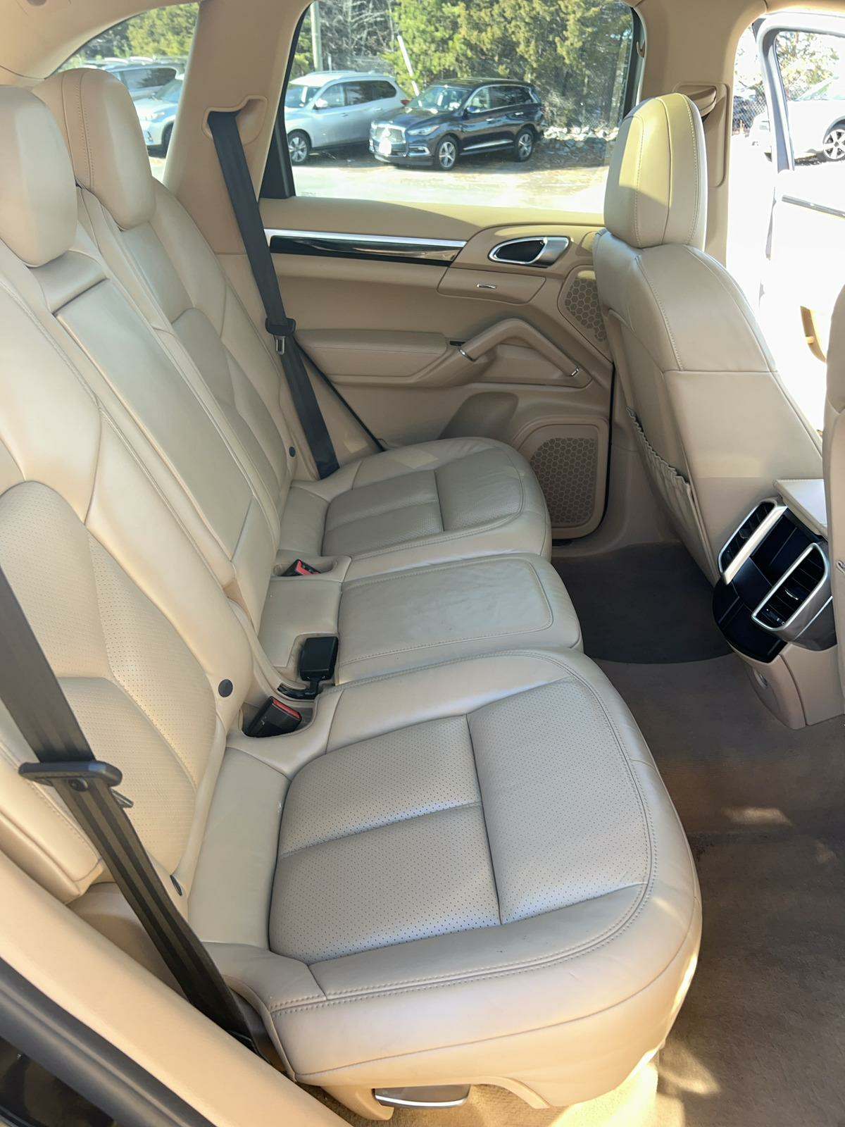 2016 Porsche Cayenne 4D SUV 3.6L AWD