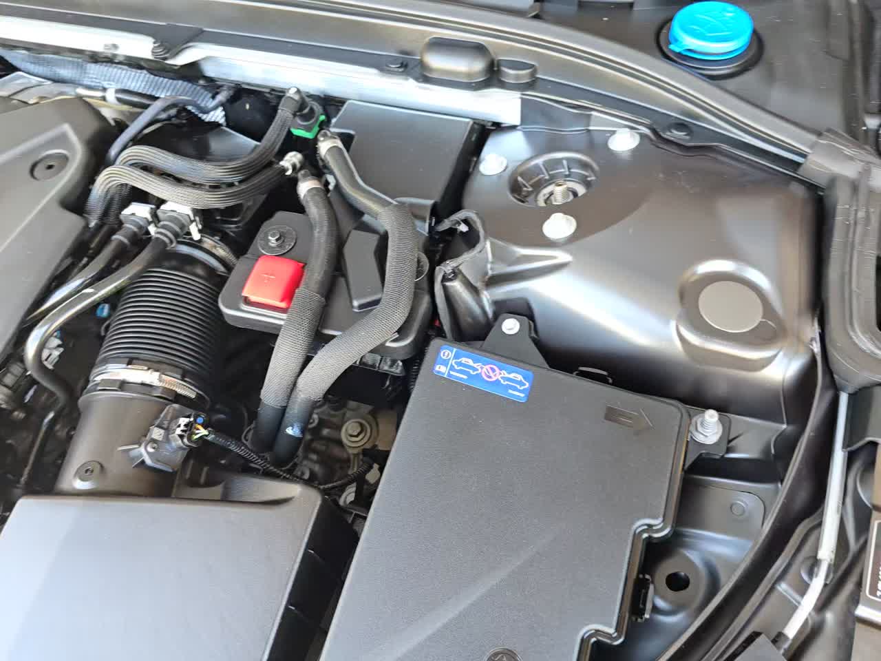 2025 Volvo S60 B5 Core AWD