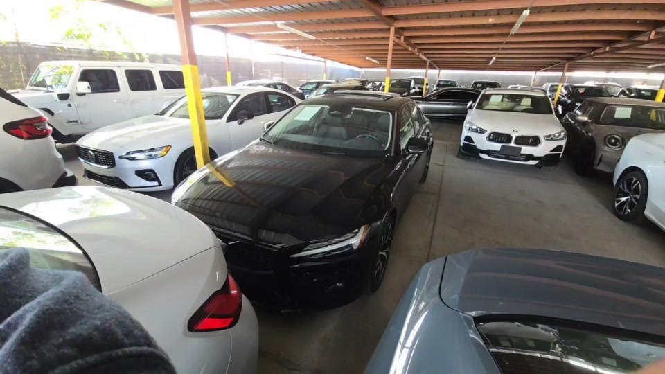 2024 Volvo S60 B5 Plus Dark