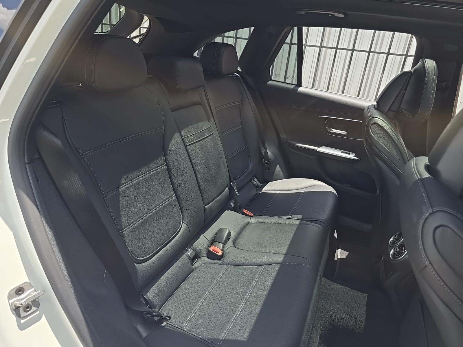 2024 Mercedes-Benz GLC GLC 300 RWD