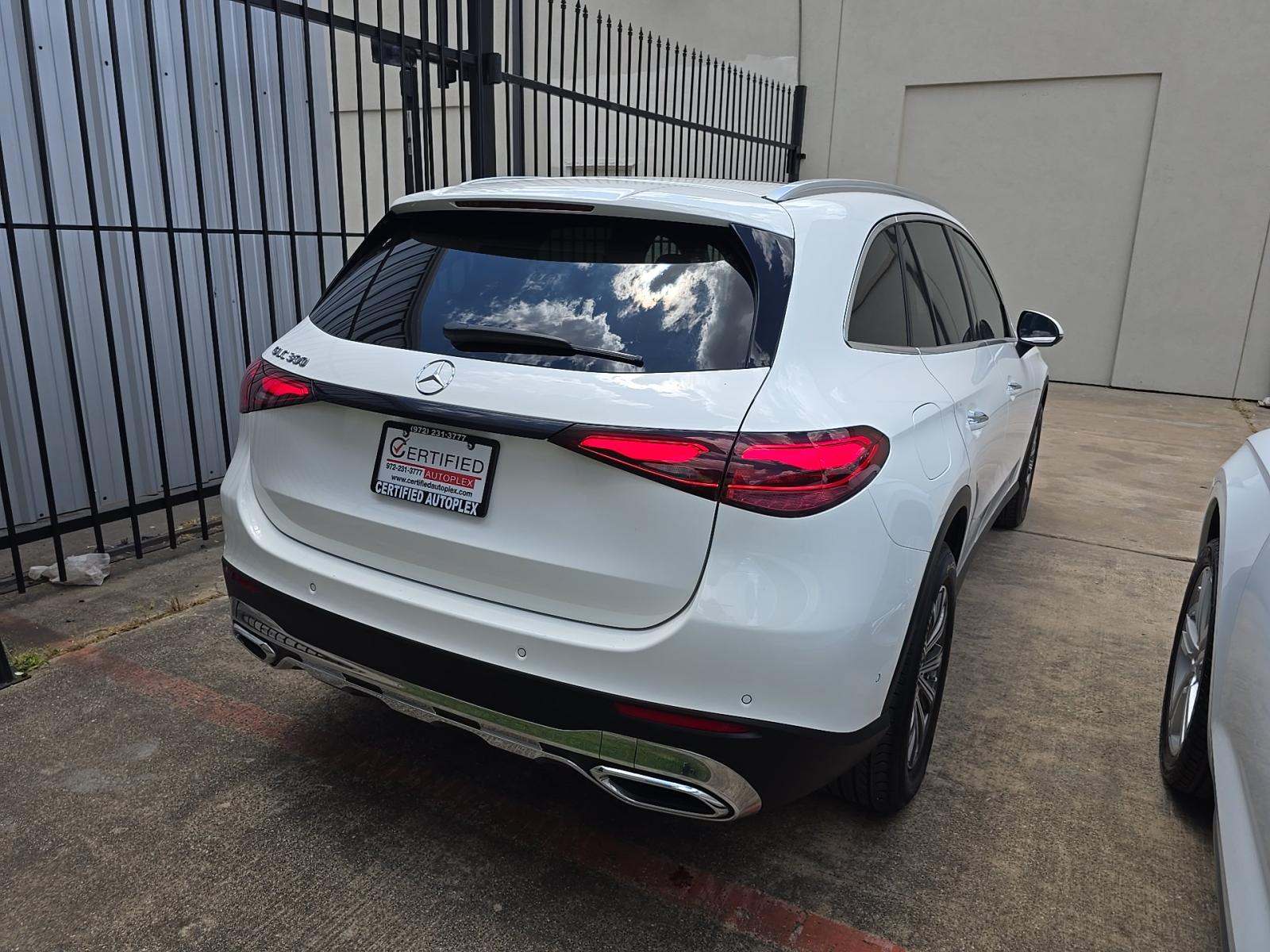 2024 Mercedes-Benz GLC GLC 300 RWD