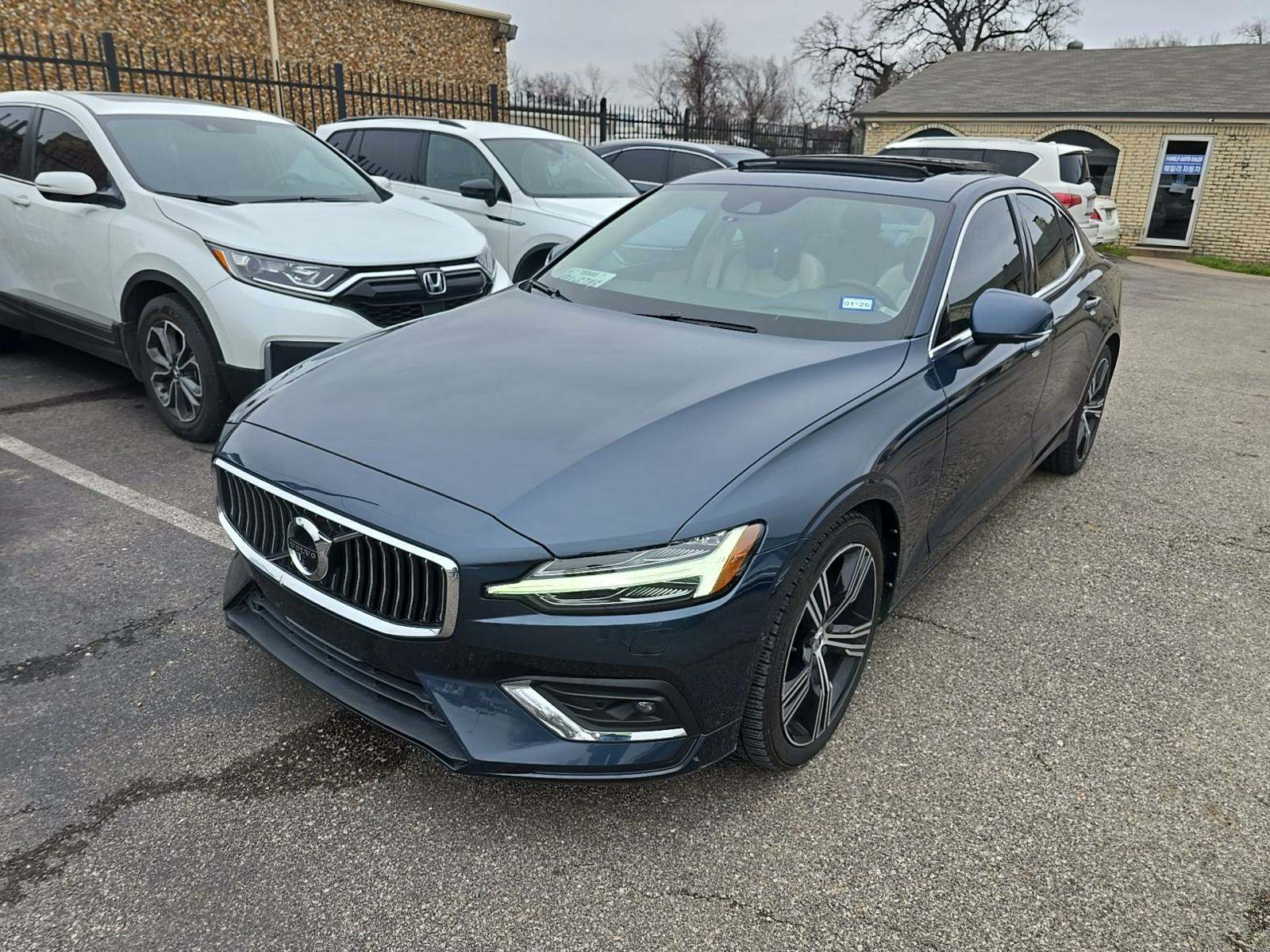 2022 Volvo S60 B5 Inscription FWD