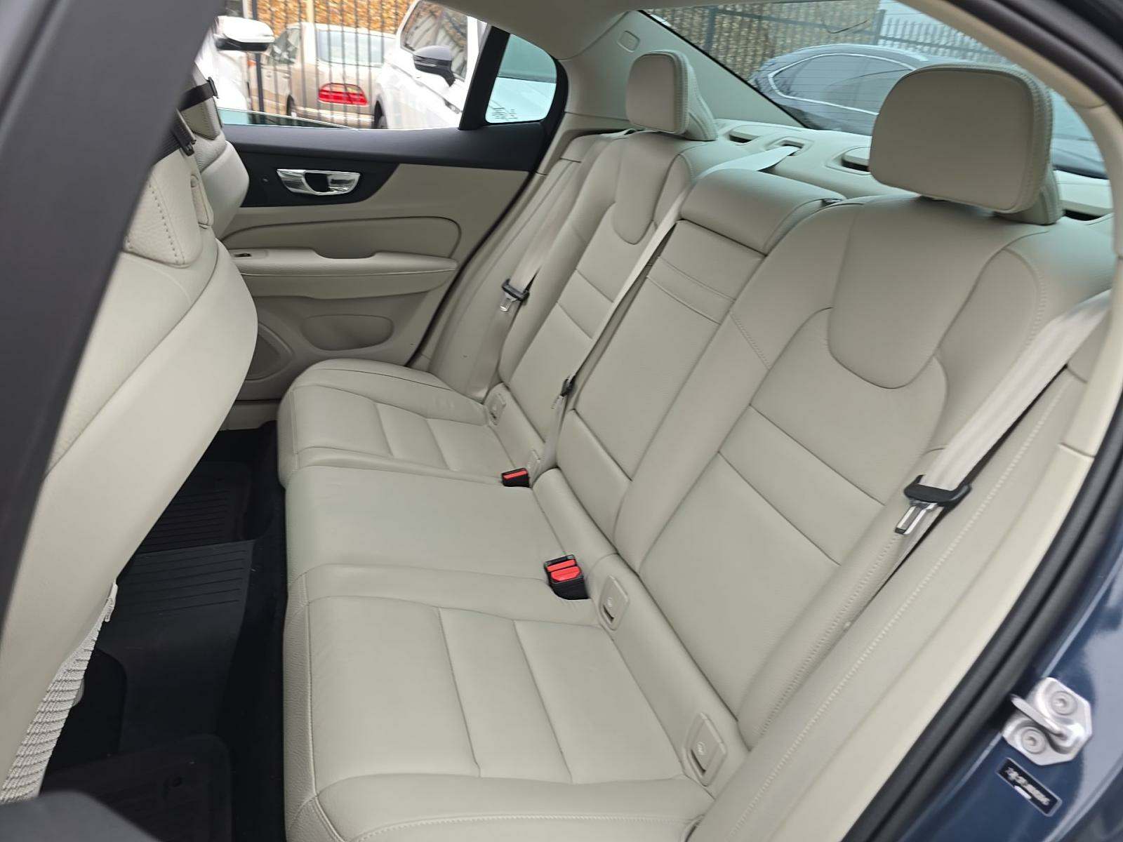 2022 Volvo S60 B5 Inscription FWD