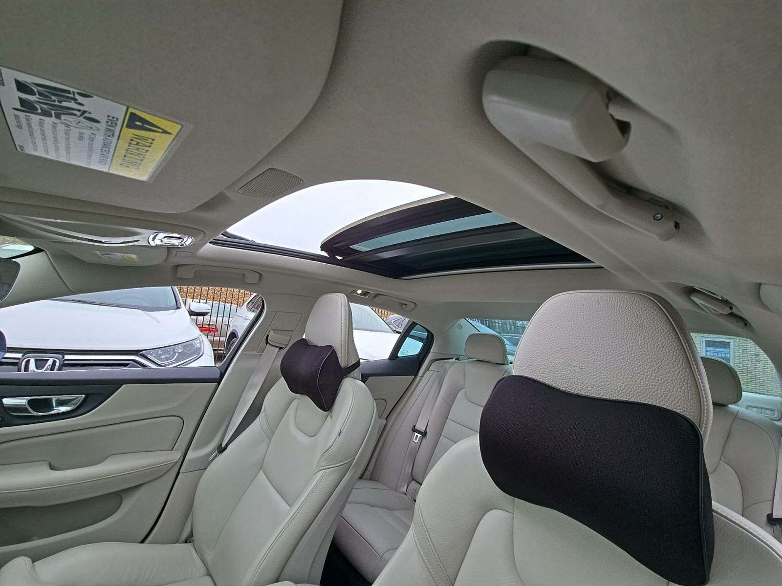 2022 Volvo S60 B5 Inscription FWD