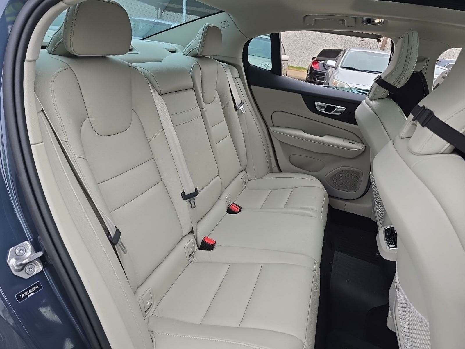 2022 Volvo S60 B5 Inscription FWD