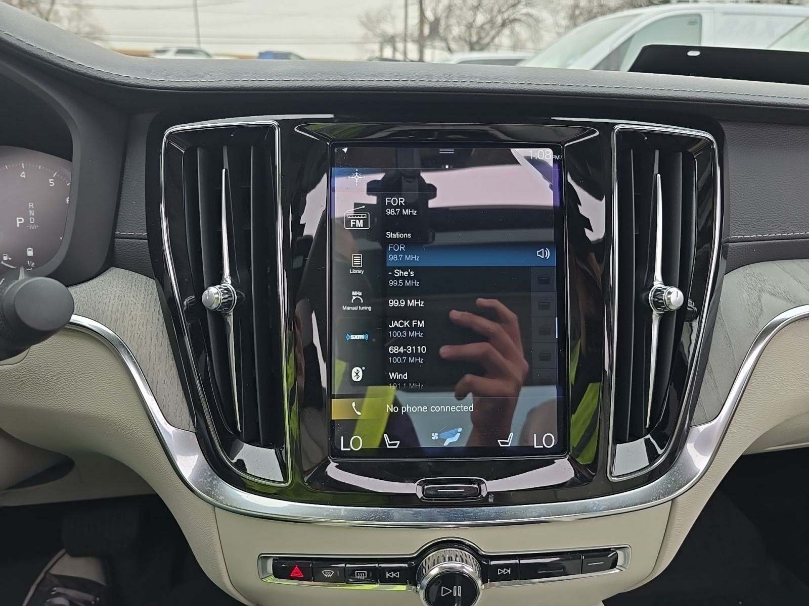 2022 Volvo S60 B5 Inscription FWD