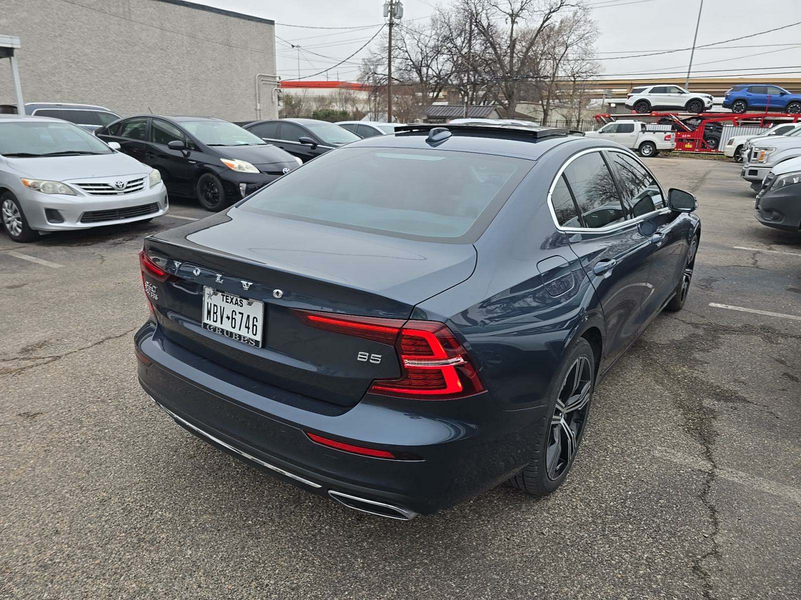 2022 Volvo S60 B5 Inscription FWD