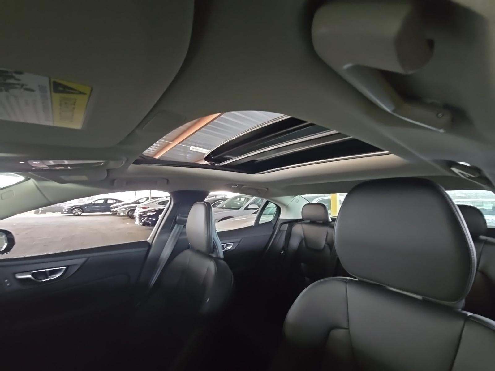 2025 Volvo S60 B5 Core AWD