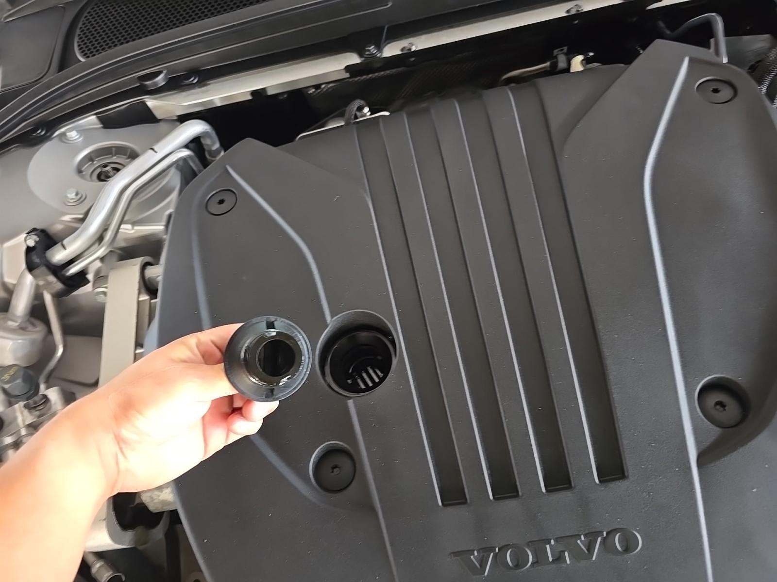 2025 Volvo S60 B5 Core AWD