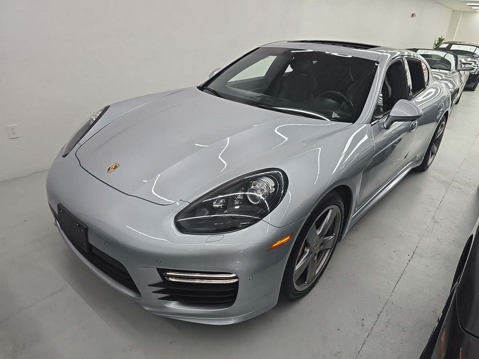 2015 Porsche Panamera GTS