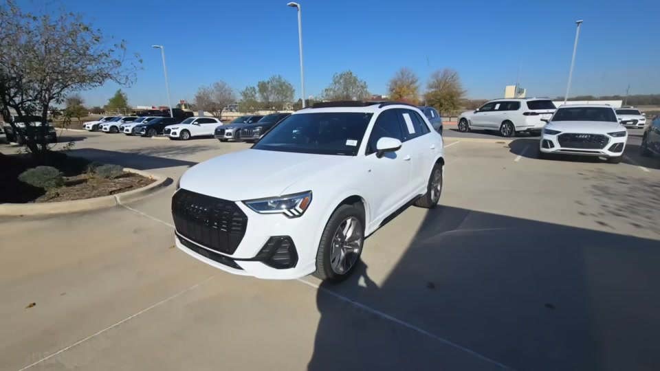 2024 Audi Q3 S line Premium 45 TFSI