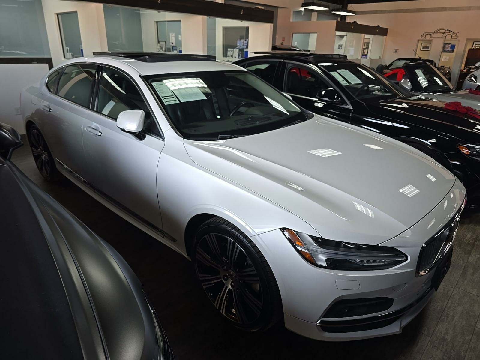 2021 Volvo S90 T6 Inscription AWD