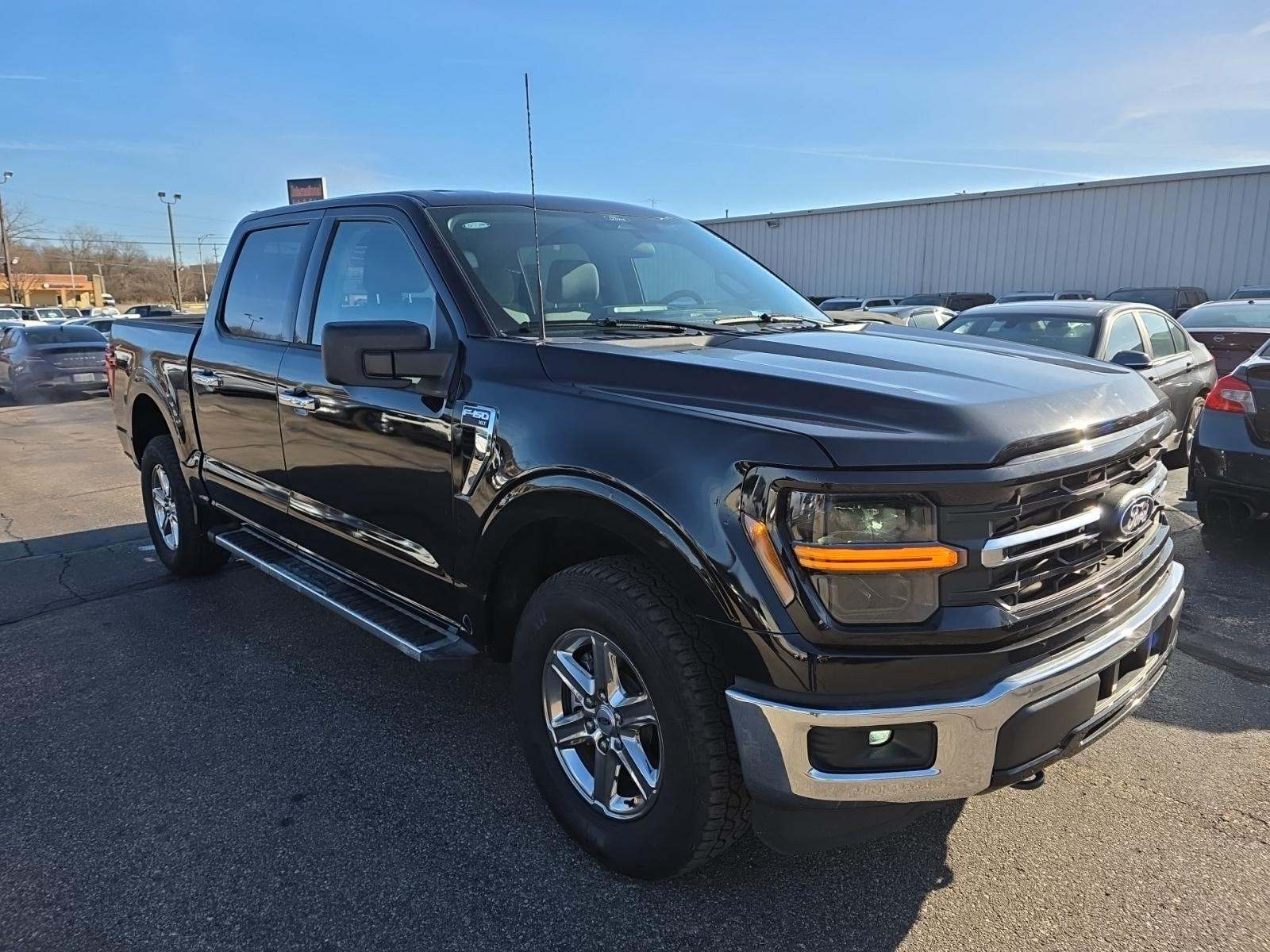 2025 Ford F-150 XLT AWD