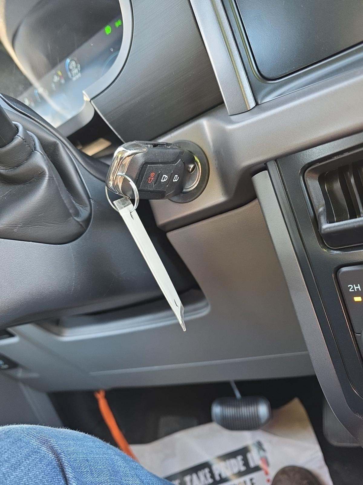 2025 Ford F-150 XLT AWD