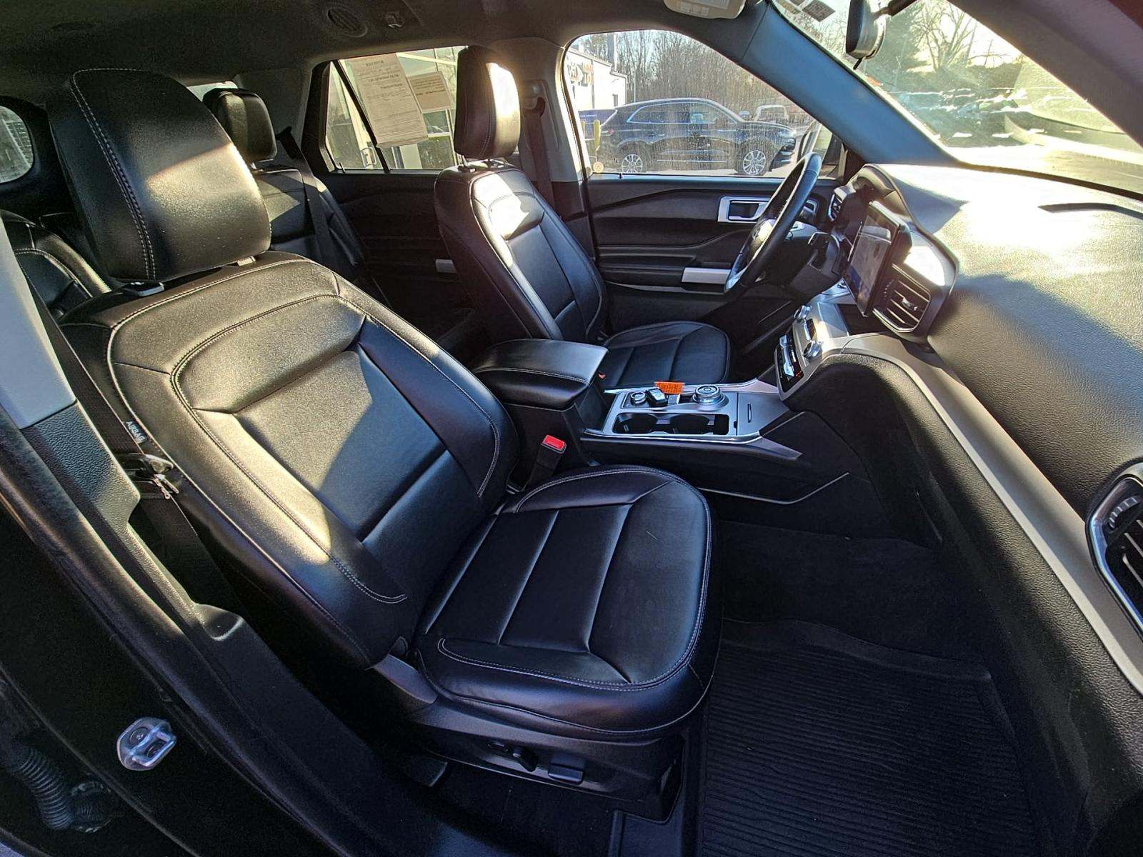 2022 Ford Explorer XLT AWD