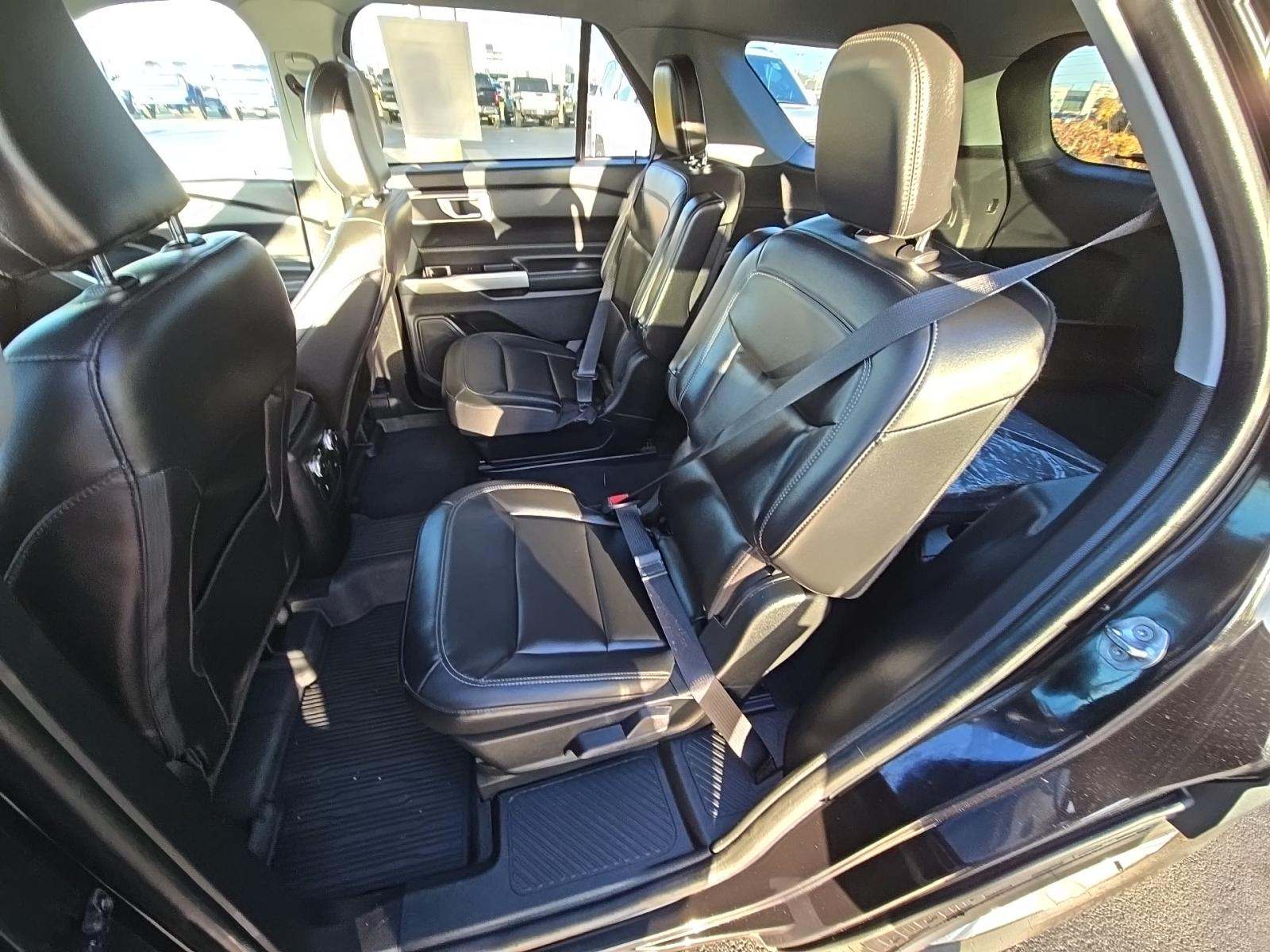 2022 Ford Explorer XLT AWD