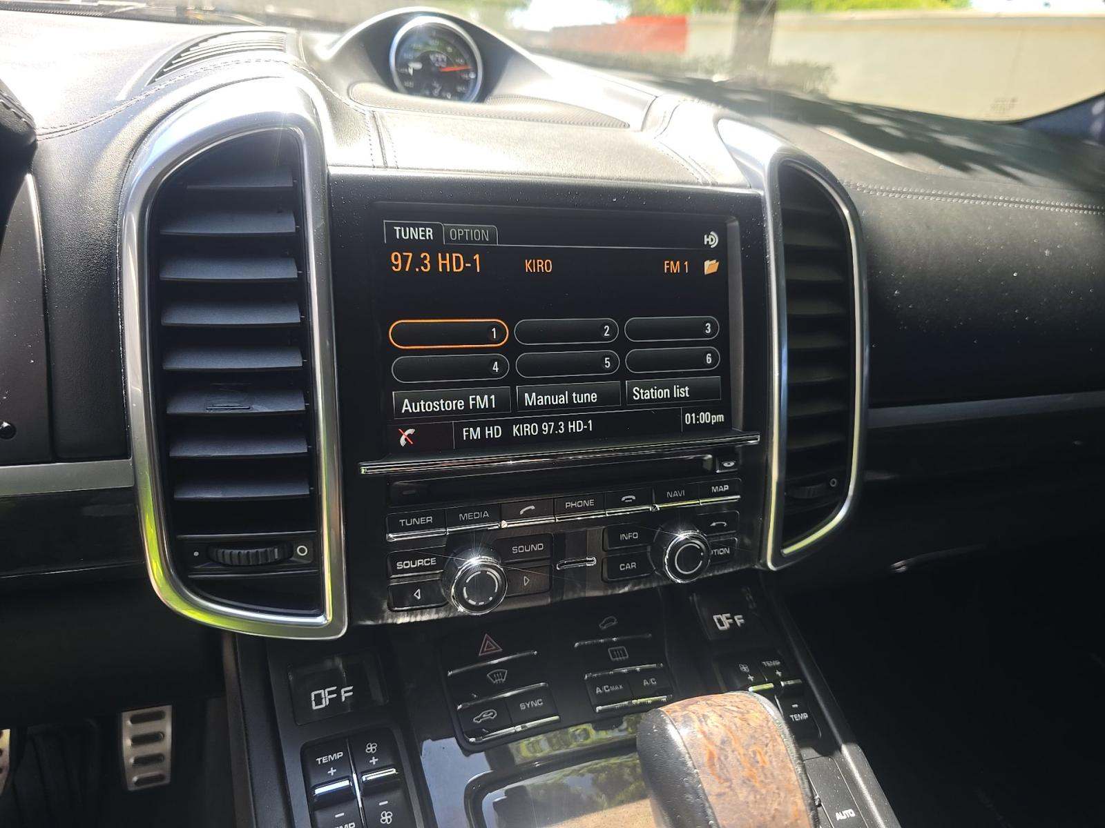 PORSCHE CAYENNE - 10
