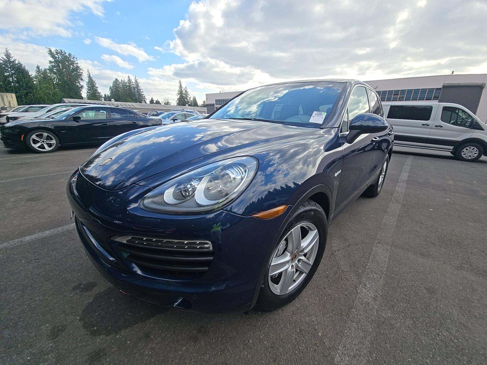 PORSCHE CAYENNE - 1