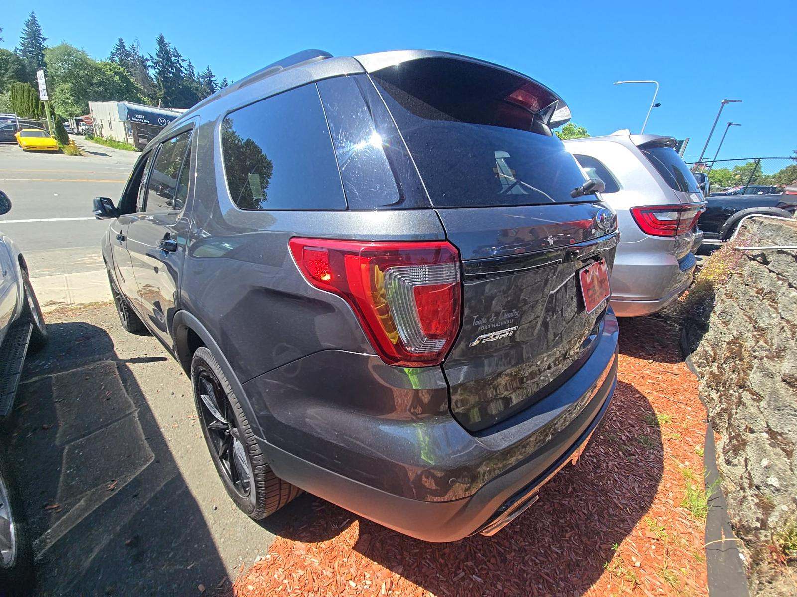 FORD EXPLORER - 2