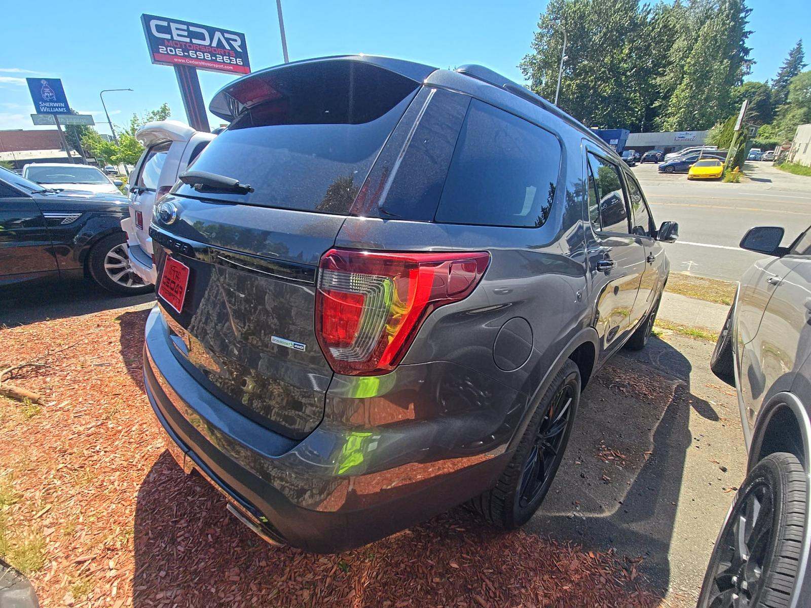 FORD EXPLORER - 3