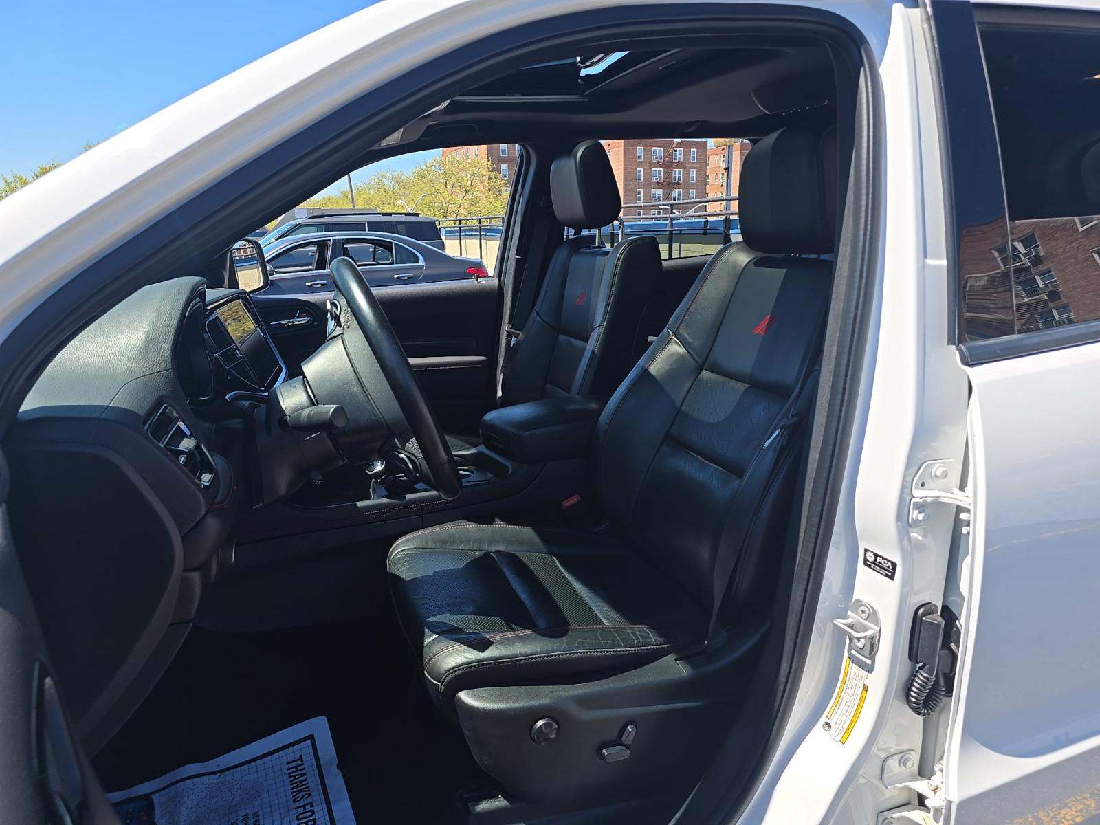 DODGE CHALLENGER - 6