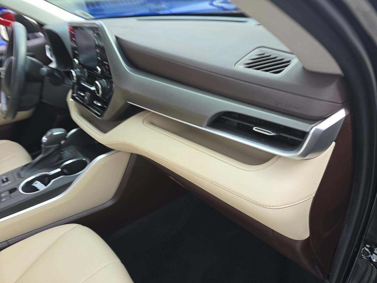 2022 Toyota Highlander XLE AWD