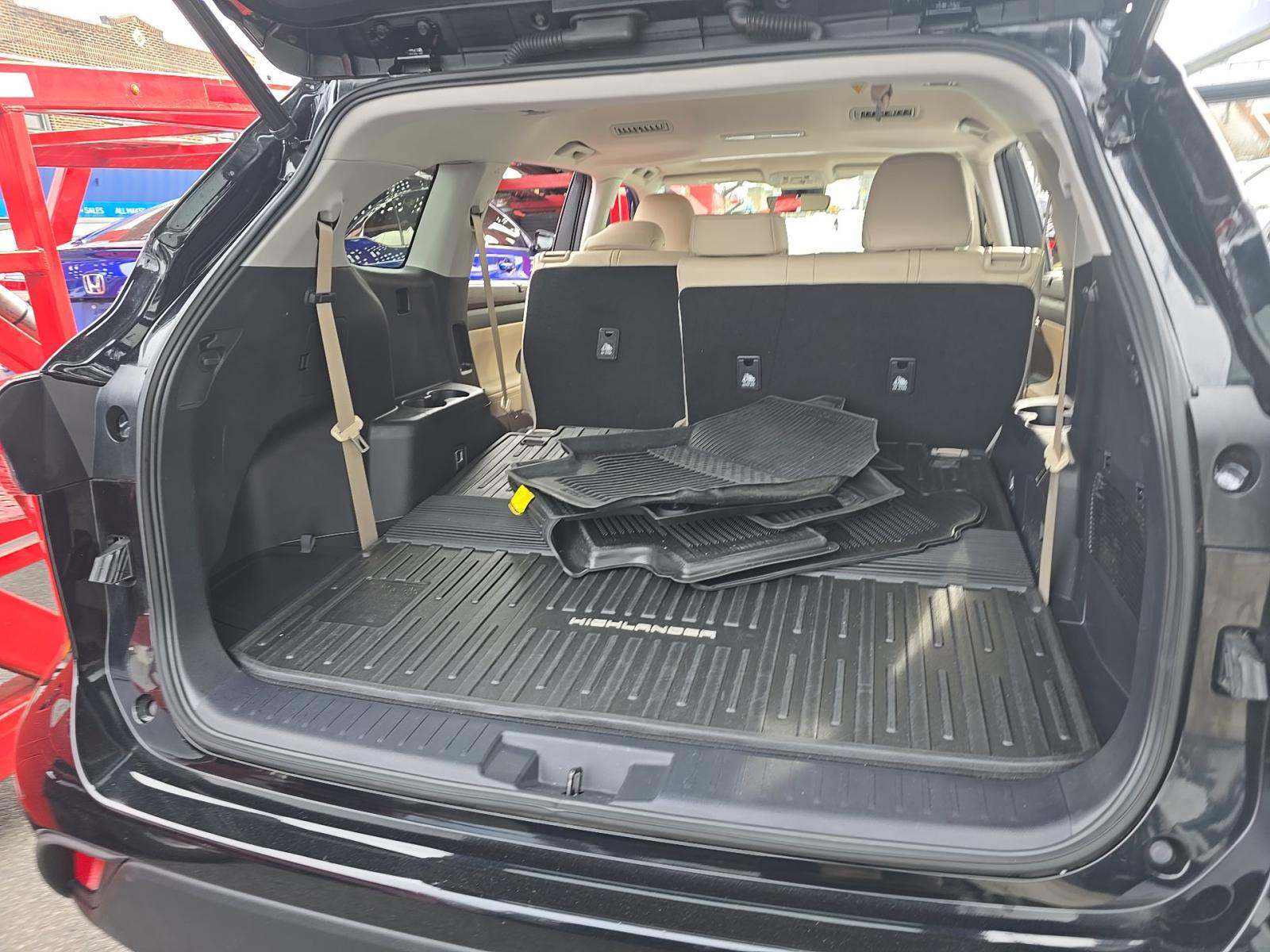 2022 Toyota Highlander XLE AWD