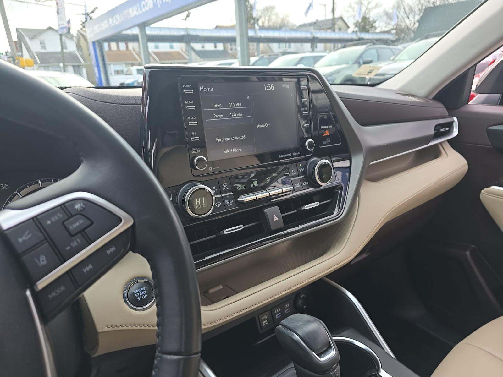 2022 Toyota Highlander XLE AWD