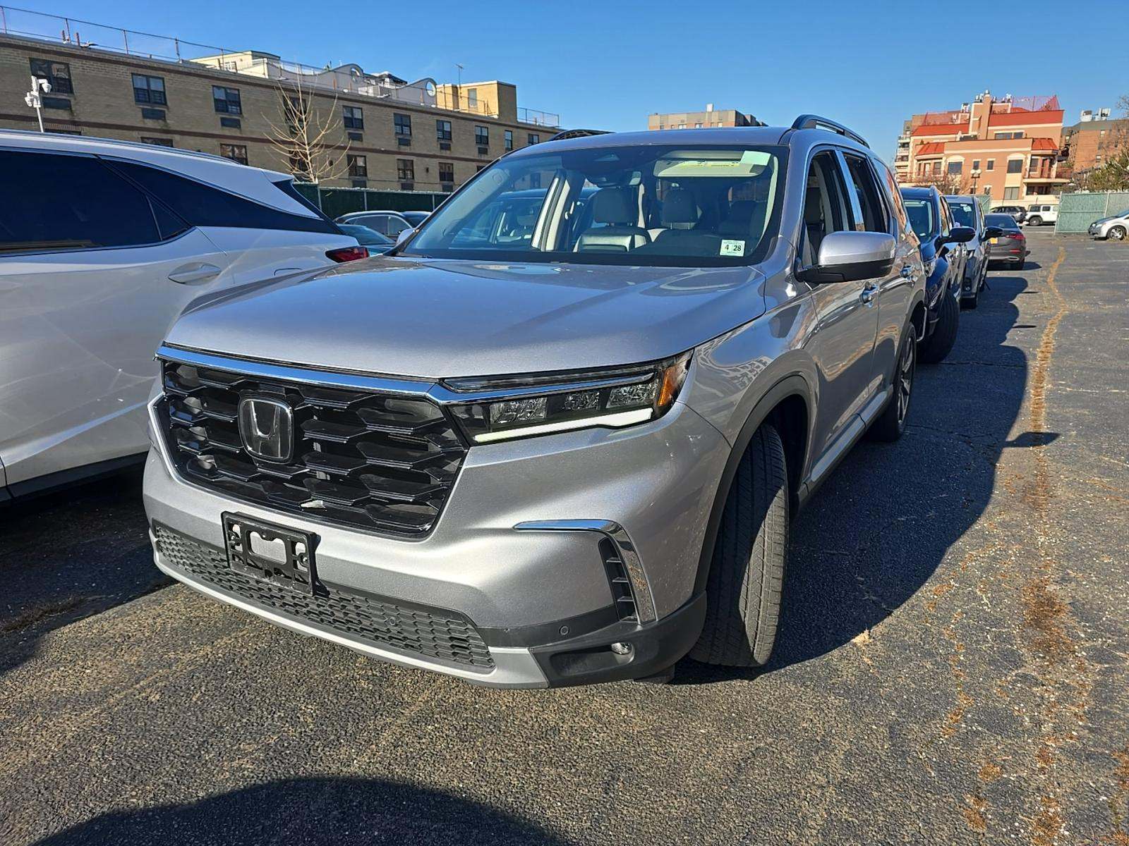 2023 Honda Pilot Touring AWD