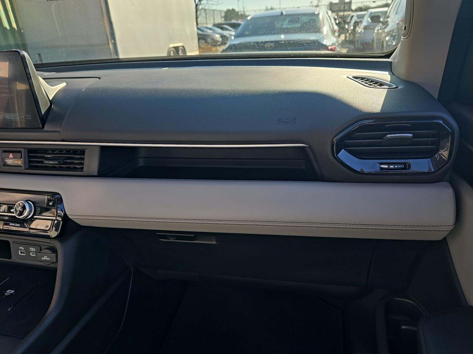 2023 Honda Pilot Touring AWD