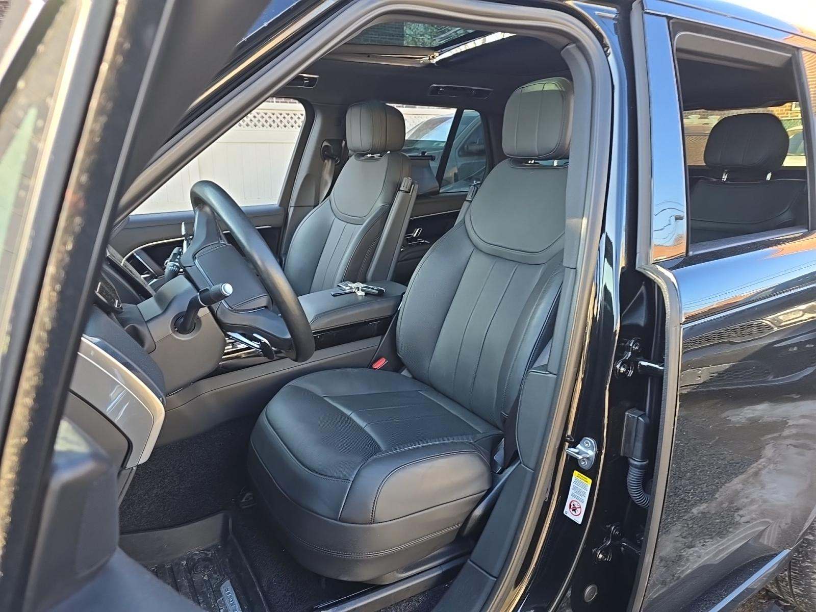 2023 Land Rover Range Rover SE AWD