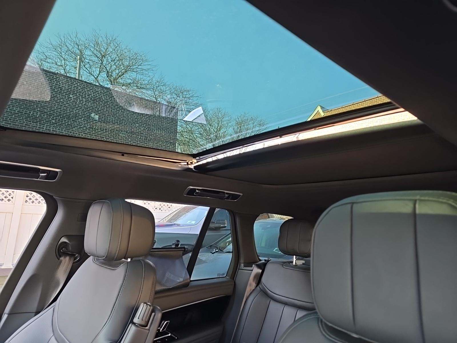 2023 Land Rover Range Rover SE AWD