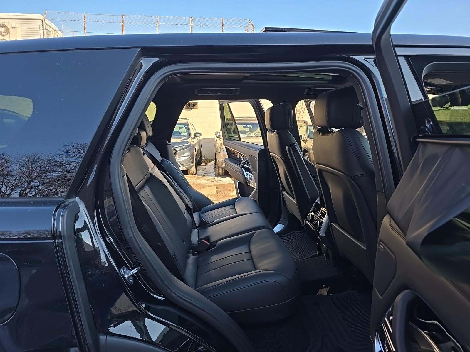 2023 Land Rover Range Rover SE AWD