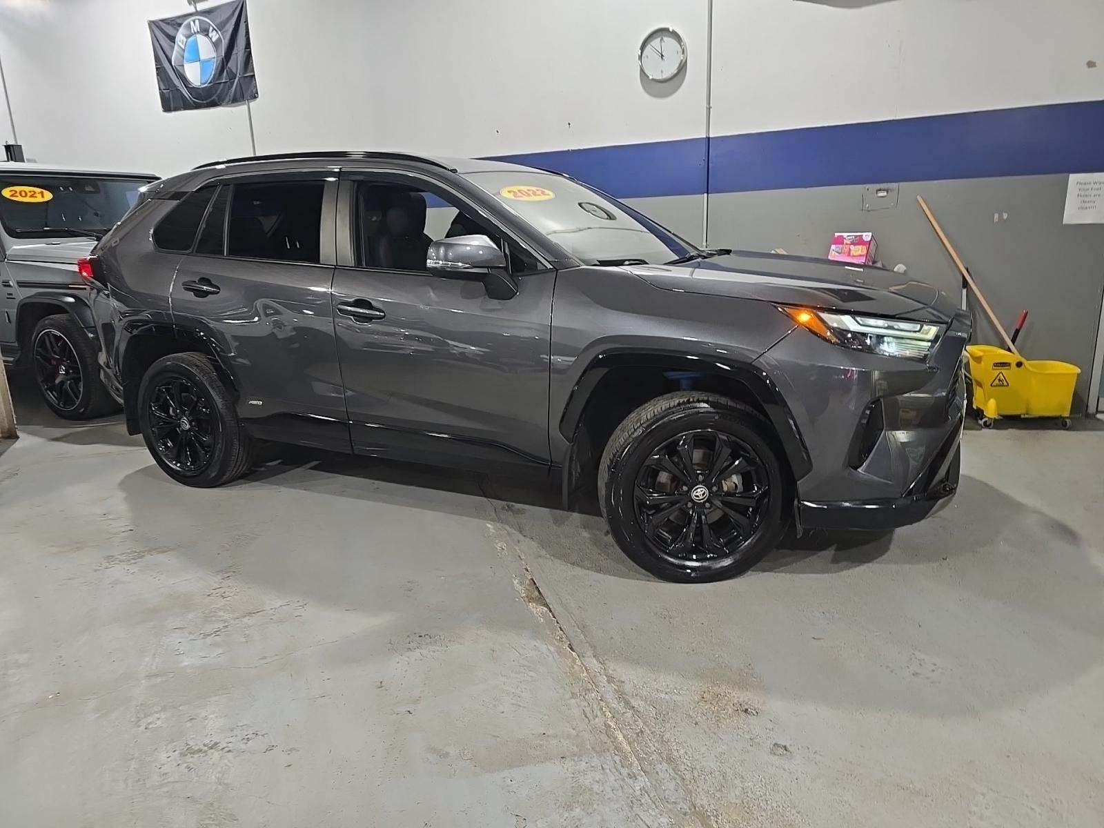 2022 Toyota RAV4 Hybrid SE AWD