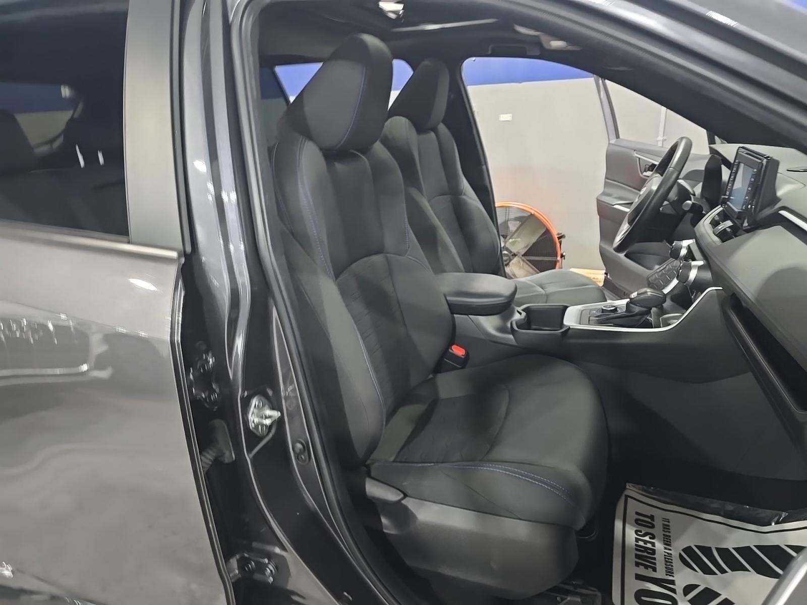 2022 Toyota RAV4 Hybrid SE AWD