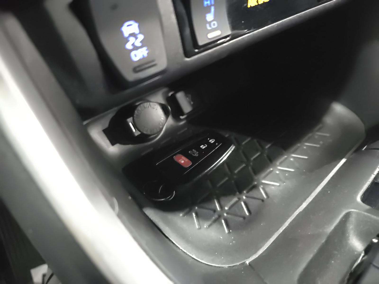 2022 Toyota RAV4 Hybrid SE AWD